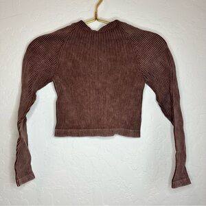 Cropped long sleeve x2